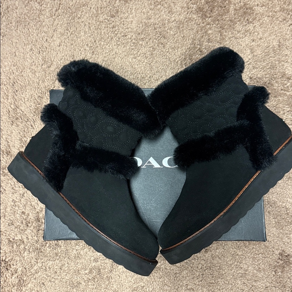Coach IZZIE SIG SUEDE Black Boots with Fur Trim